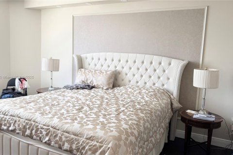 Condominio en alquiler en Hallandale Beach, Florida, 2 dormitorios, 115.2 m2 № 1962938 - foto 11