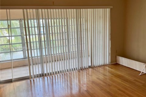 Condominio en venta en Miami Gardens, Florida, 1 dormitorio, 66.05 m2 № 1894260 - foto 7