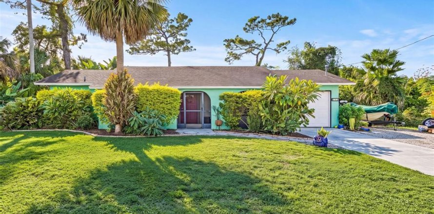 Villa ou maison à Lehigh Acres, Floride 2 chambres, 98.1 m2 № 2431603