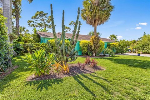Villa ou maison à vendre à Lehigh Acres, Floride: 2 chambres, 98.1 m2 № 2431603 - photo 2