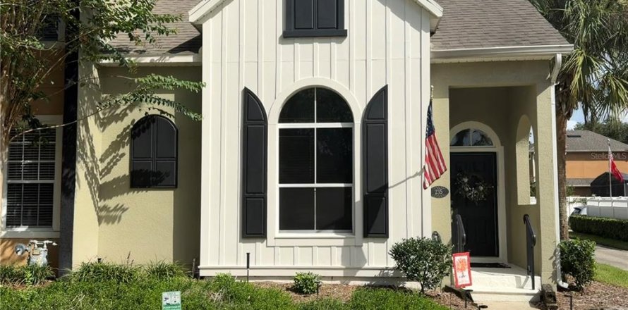 Touwnhouse à DeLand, Floride 3 chambres, 155.61 m2 № 2377553