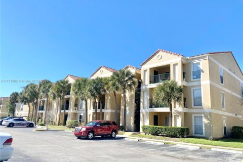 Condominio en venta en Coral Springs, Florida, 2 dormitorios, 98.48 m2 № 1868712 - foto 2