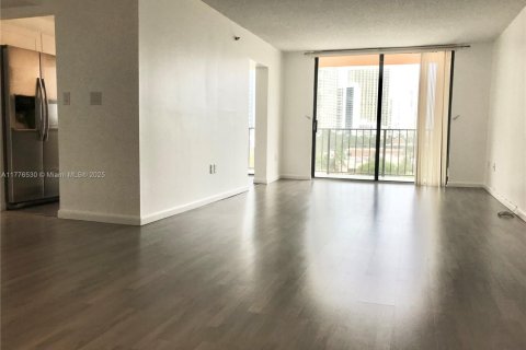 Condominio en venta en Sunny Isles Beach, Florida, 2 dormitorios, 140 m2 № 1895954 - foto 3