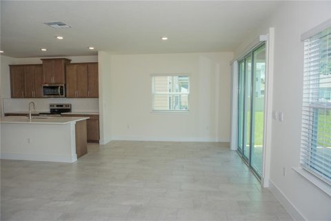 House in Newberry, Florida 4 bedrooms, 291.62 sq.m. № 2393504 - photo 10