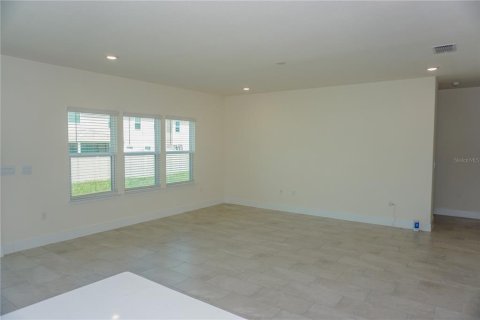 House in Newberry, Florida 4 bedrooms, 291.62 sq.m. № 2393504 - photo 7