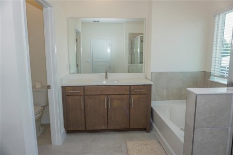 House in Newberry, Florida 4 bedrooms, 291.62 sq.m. № 2393504 - photo 27