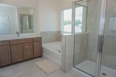 House in Newberry, Florida 4 bedrooms, 291.62 sq.m. № 2393504 - photo 29