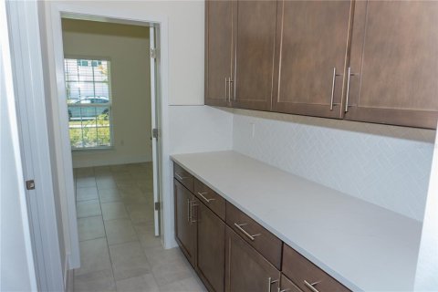 House in Newberry, Florida 4 bedrooms, 291.62 sq.m. № 2393504 - photo 13