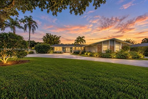 Casa en Davie, Florida 3 dormitorios, 265.7 m2 № 2377315
