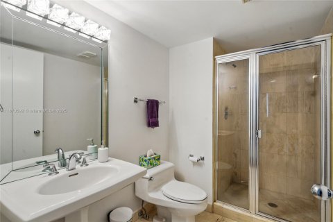 Condo in Aventura, Florida, 3 bedrooms  № 1922497 - photo 18