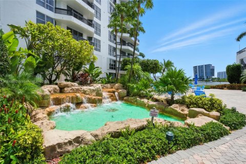 Condo in Aventura, Florida, 3 bedrooms  № 1922497 - photo 20