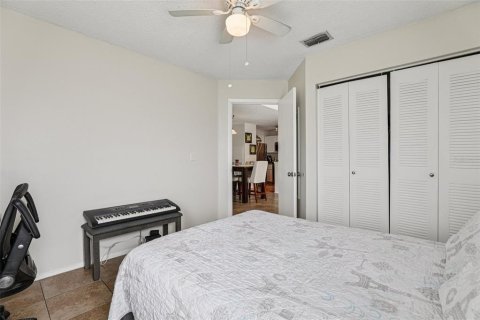 Condominio en venta en Lake Mary, Florida, 2 dormitorios, 79.06 m2 № 1772976 - foto 11