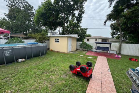 Villa ou maison à vendre à Hialeah, Floride: 3 chambres, 88.54 m2 № 2274071 - photo 26