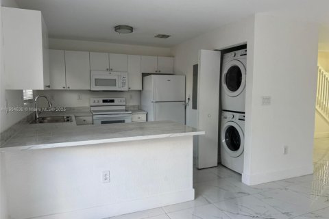 Adosado en alquiler en Florida City, Florida, 3 dormitorios, 125.42 m2 № 1956504 - foto 3