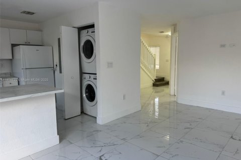 Adosado en alquiler en Florida City, Florida, 3 dormitorios, 125.42 m2 № 1956504 - foto 6