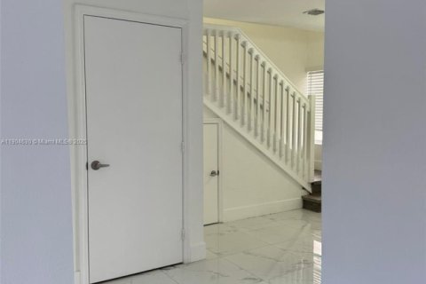 Adosado en alquiler en Florida City, Florida, 3 dormitorios, 125.42 m2 № 1956504 - foto 8