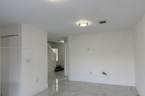 Adosado en alquiler en Florida City, Florida, 3 dormitorios, 125.42 m2 № 1956504 - foto 4