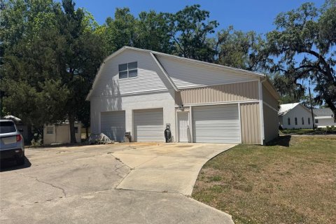 Commercial property in Wildwood, Florida 155.33 sq.m. № 1675485 - photo 1