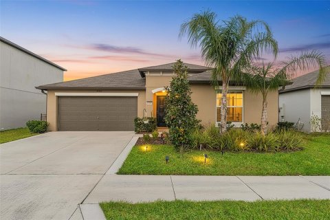 Villa ou maison à Wesley Chapel, Floride 4 chambres, 180.14 m2 № 2416608