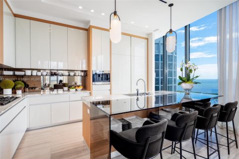 Condo in Miami, Florida, 5 bedrooms  № 1864621 - photo 28