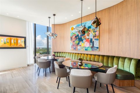 Condo in Miami, Florida, 5 bedrooms  № 1864621 - photo 7