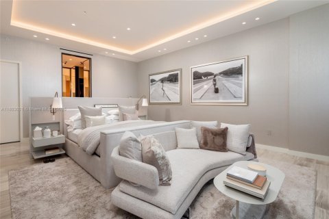Condo in Miami, Florida, 5 bedrooms  № 1864621 - photo 17