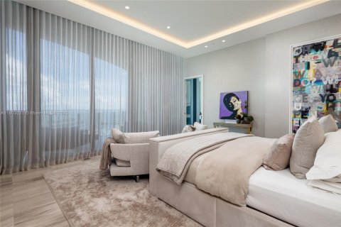 Condo in Miami, Florida, 5 bedrooms  № 1864621 - photo 18