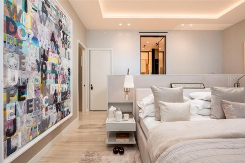 Condo in Miami, Florida, 5 bedrooms  № 1864621 - photo 19