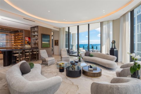 Condo in Miami, Florida, 5 bedrooms  № 1864621 - photo 3