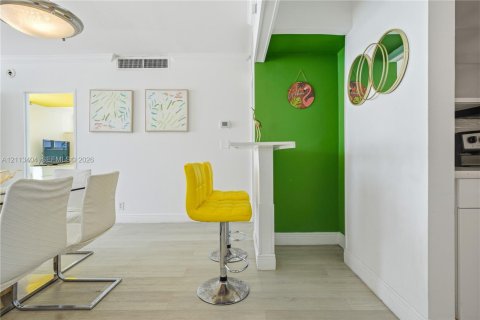 Copropriété à vendre à Hollywood, Floride: 2 chambres, 108.97 m2 № 2434030 - photo 5
