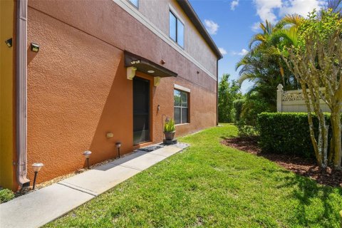 Adosado en venta en Wesley Chapel, Florida, 3 dormitorios, 170.2 m2 № 1640118 - foto 8