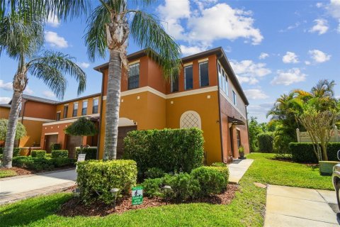 Adosado en venta en Wesley Chapel, Florida, 3 dormitorios, 170.2 m2 № 1640118 - foto 6