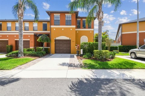 Adosado en venta en Wesley Chapel, Florida, 3 dormitorios, 170.2 m2 № 1640118 - foto 1