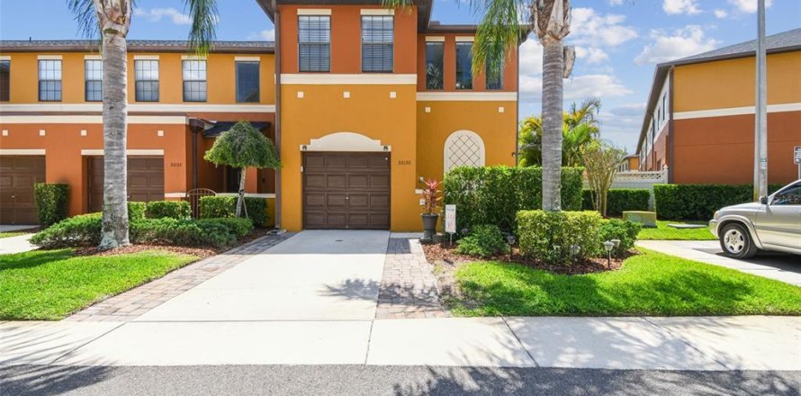 Adosado en Wesley Chapel, Florida 3 dormitorios, 170.2 m2 № 1640118