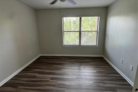 Condo in Saint Petersburg, Florida, 2 bedrooms № 2368937 - photo 14