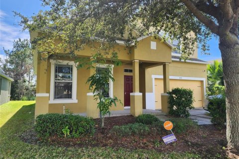 House in Orlando, Florida 4 bedrooms, 201.13 sq.m. № 2093993 - photo 2