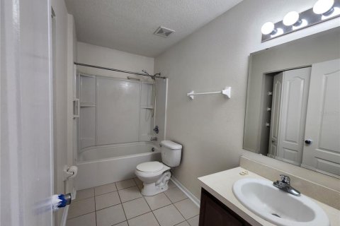 House in Orlando, Florida 4 bedrooms, 201.13 sq.m. № 2093993 - photo 15