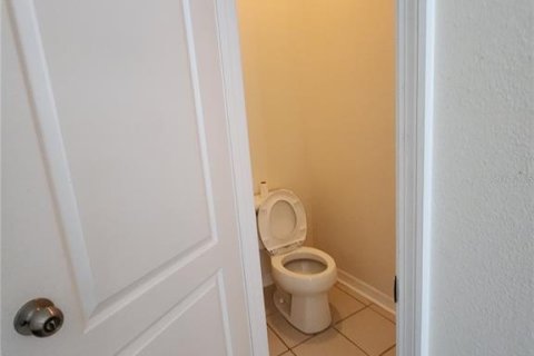 House in Orlando, Florida 4 bedrooms, 201.13 sq.m. № 2093993 - photo 21