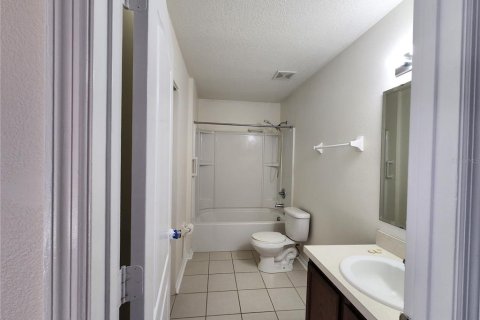 House in Orlando, Florida 4 bedrooms, 201.13 sq.m. № 2093993 - photo 6
