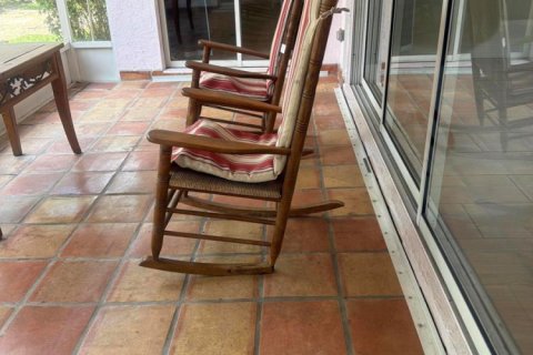 House in Wellington, Florida 4 bedrooms, 197.14 sq.m. № 2083253 - photo 12