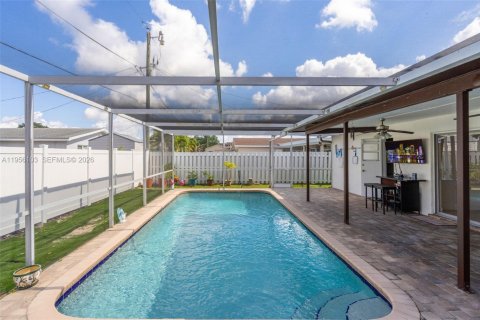 Casa en venta en Sunrise, Florida, 4 dormitorios, 140.28 m2 № 2020452 - foto 28