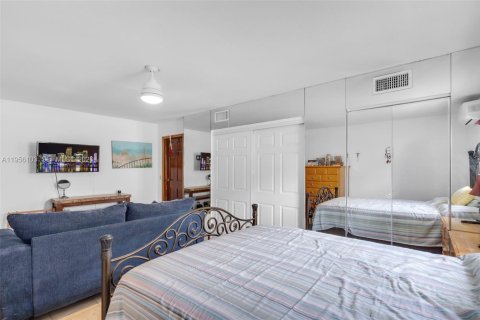 Casa en venta en Sunrise, Florida, 4 dormitorios, 140.28 m2 № 2020452 - foto 24