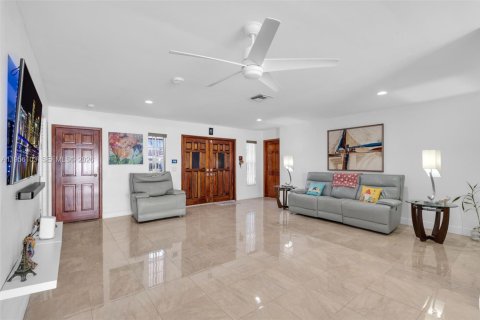 Casa en venta en Sunrise, Florida, 4 dormitorios, 140.28 m2 № 2020452 - foto 8