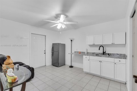 Casa en venta en Sunrise, Florida, 4 dormitorios, 140.28 m2 № 2020452 - foto 18