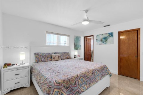 Casa en venta en Sunrise, Florida, 4 dormitorios, 140.28 m2 № 2020452 - foto 15