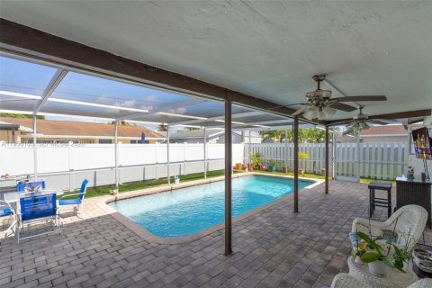 Casa en venta en Sunrise, Florida, 4 dormitorios, 140.28 m2 № 2020452 - foto 26
