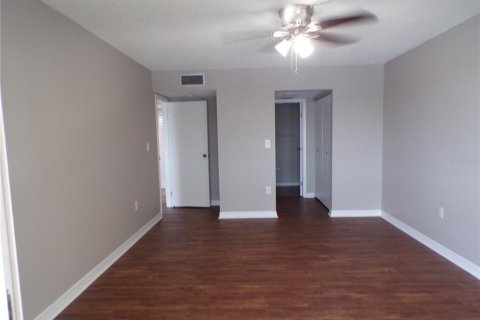 Copropriété à louer à Punta Gorda, Floride: 2 chambres, 103.49 m2 № 2099581 - photo 10