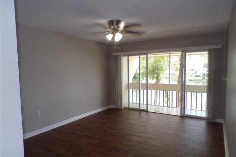 Copropriété à louer à Punta Gorda, Floride: 2 chambres, 103.49 m2 № 2099581 - photo 16