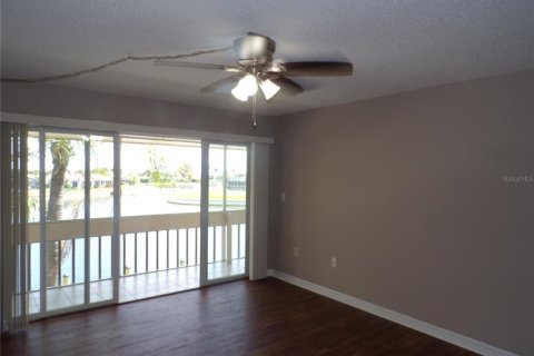 Copropriété à louer à Punta Gorda, Floride: 2 chambres, 103.49 m2 № 2099581 - photo 15