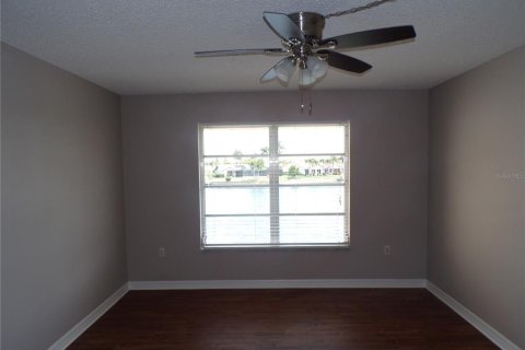 Copropriété à louer à Punta Gorda, Floride: 2 chambres, 103.49 m2 № 2099581 - photo 18